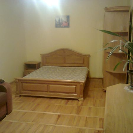 Apartment With Balcony Lviv Dış mekan fotoğraf